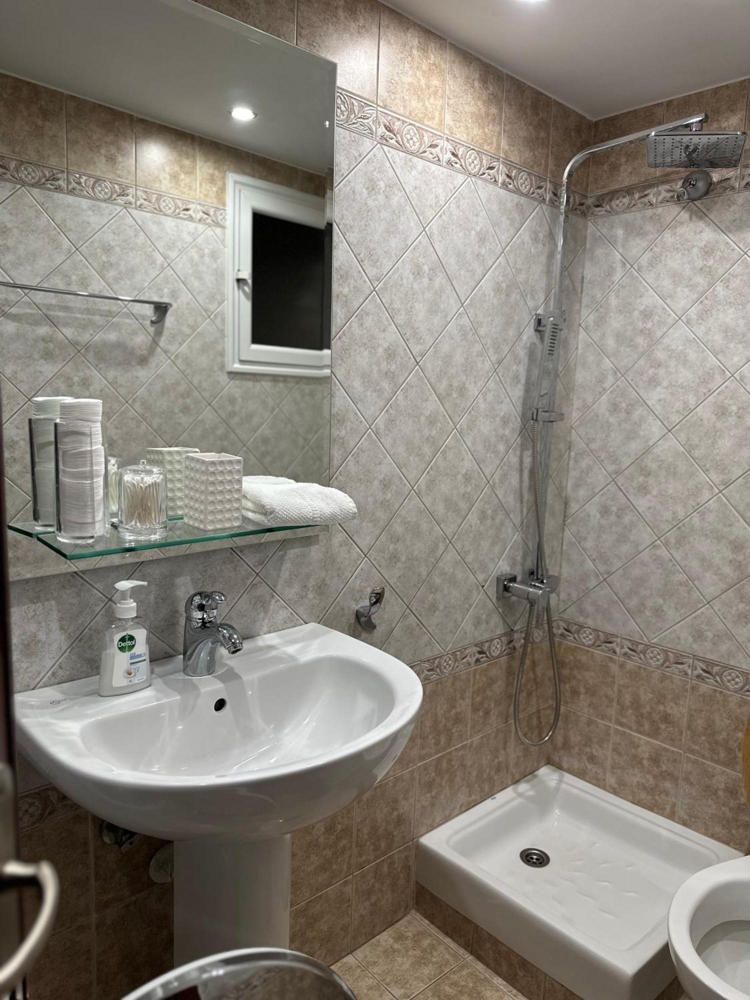 Thessaloniki, Four Seasons House Apartment ภายนอก รูปภาพ